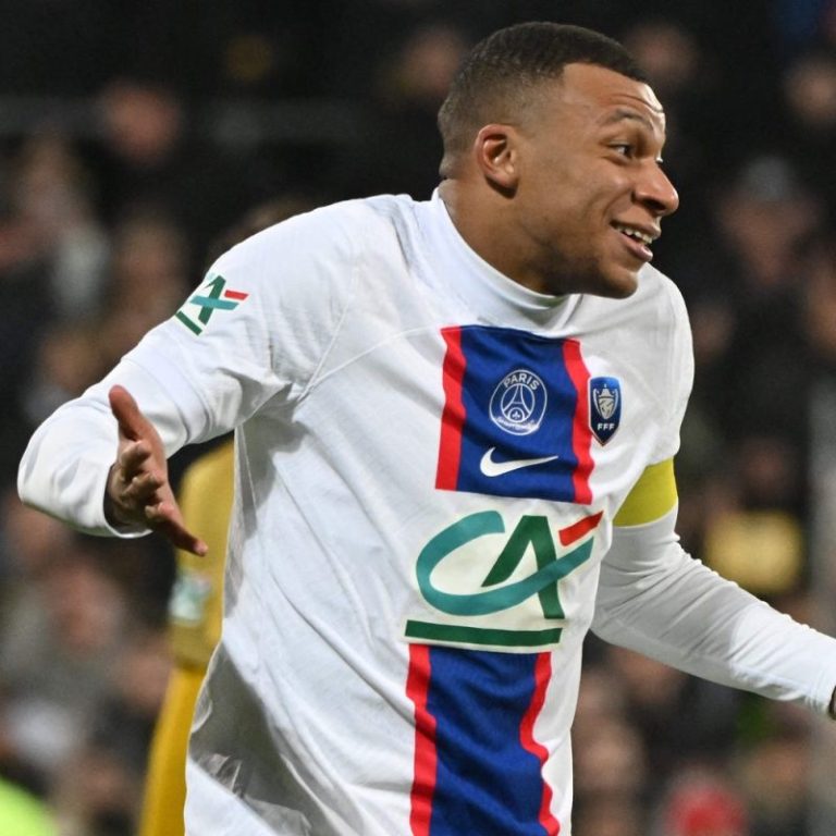 World Cup star scores five goals in French Cup win