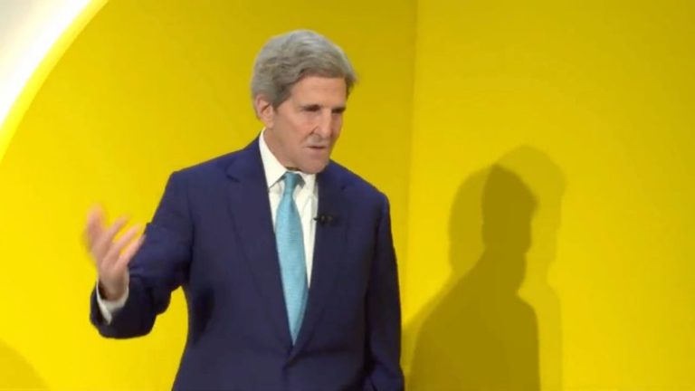 John Kerry applauds fellow Davos attendees as ‘extraterrestrial’ for wanting to save the planet