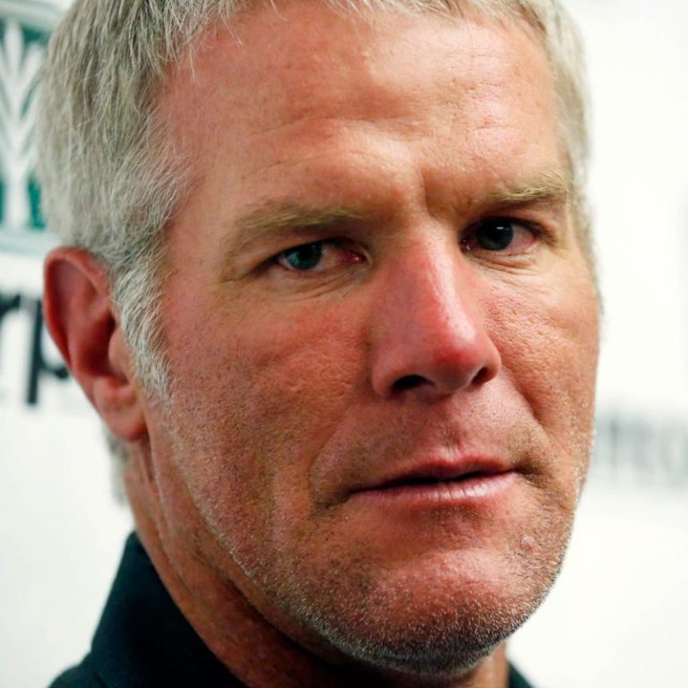 Brett Favre files lawsuit against Shannon Sharpe, Pat McAfee