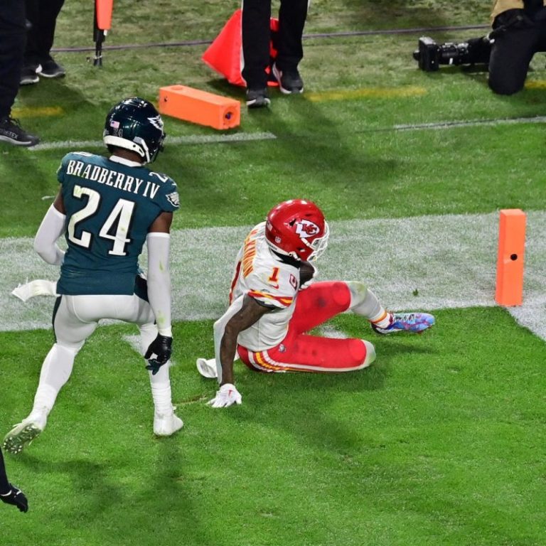 Chiefs RB credits coaching staff for game-clinching Super Bowl slide