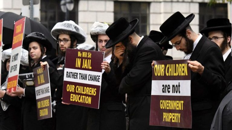 New York judge rules state can’t force parents to remove kids from religious schools