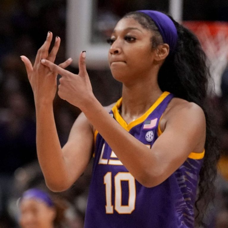 WATCH: Caitlin Clark taunted during Iowa’s loss to LSU