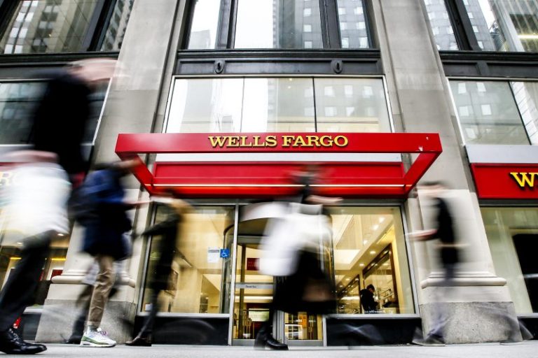 Wells Fargo will pay $1 billion to settle accusations of defrauding shareholders