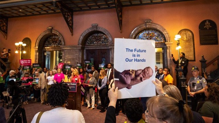 South Carolina passes ‘heartbeat’ abortion bill that limits access to 6 weeks