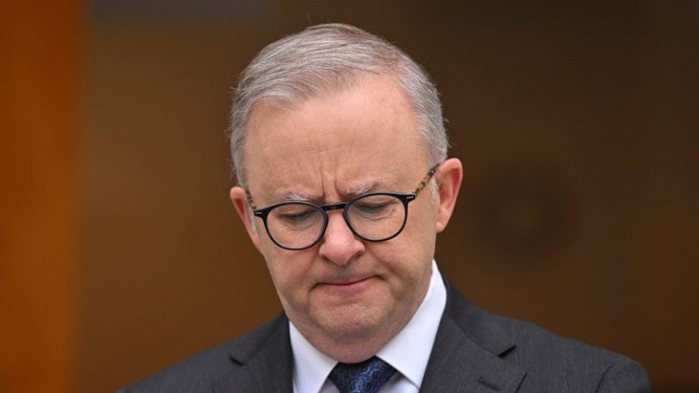 Australian prime minister says government stands firm against US prosecution of Julian Assange