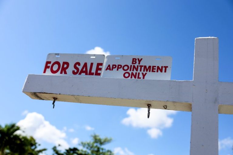 Mortgage demand shrinks as interest rates hit the highest level in nearly 23 years