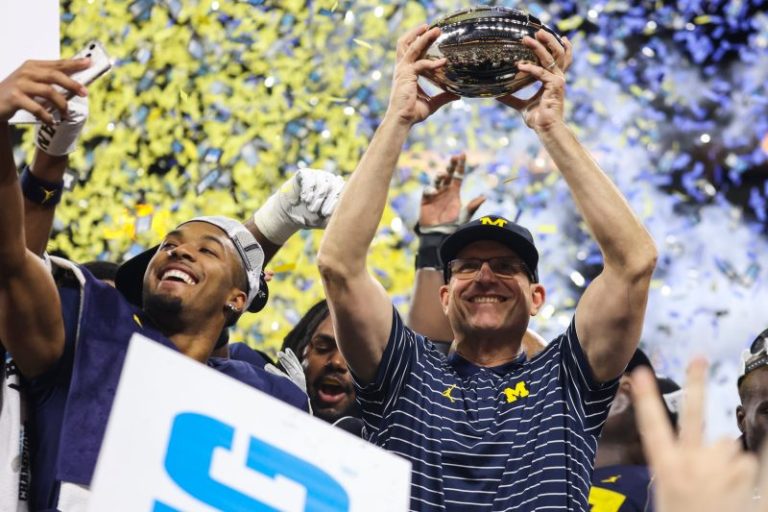 Big Ten commish has only bad options as pressure to punish Michigan mounts