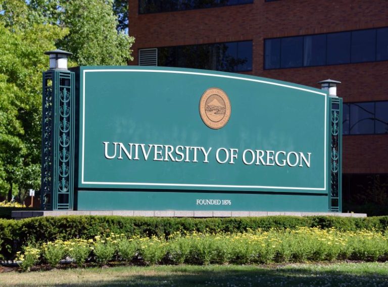 32 female athletes file Title IX lawsuit against Oregon