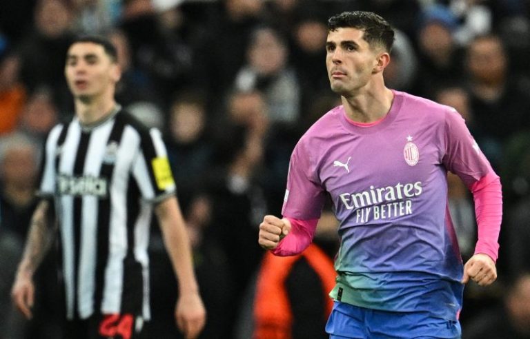 Pulisic scores in AC Milan win, makes USMNT history in Champions League