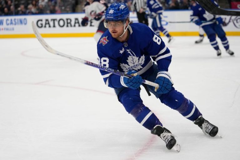 NHL tracker: Maple Leafs’ top scorer gets lucrative 8-year extension