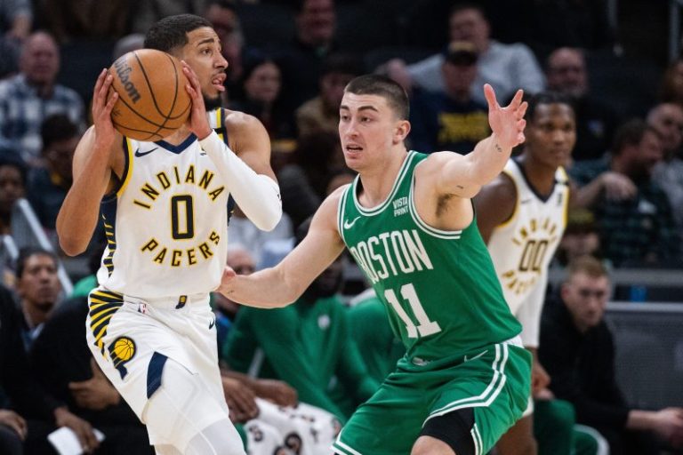 Pacers All-Star point guard carried off floor with injury
