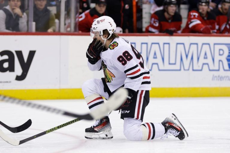How Connor Bedard’s jaw surgery affects the NHL rookie race