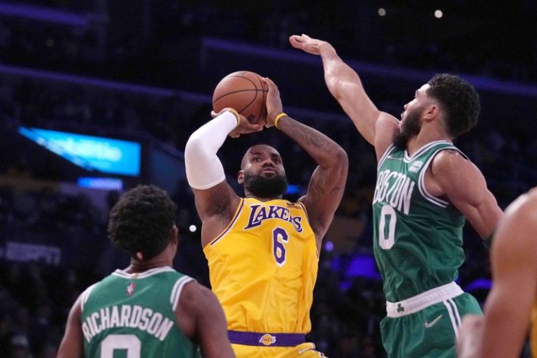 Report: Netflix working on NBA docuseries featuring LeBron, Tatum