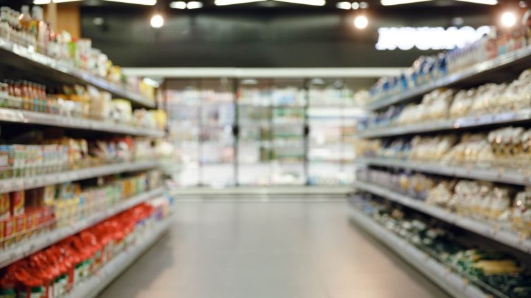 Walmart Stood Strong When The Market Crumbled – Time To Buy?