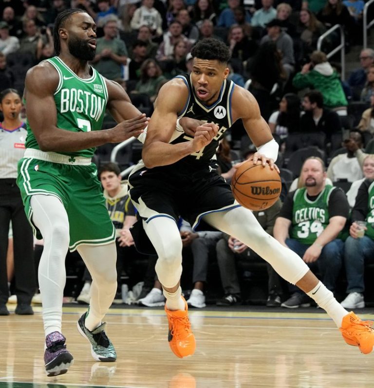 Giannis ruled out for rest of regular season: What to know about injury