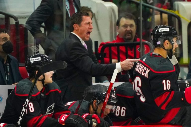 Carolina Hurricanes head coach agrees to contract extension