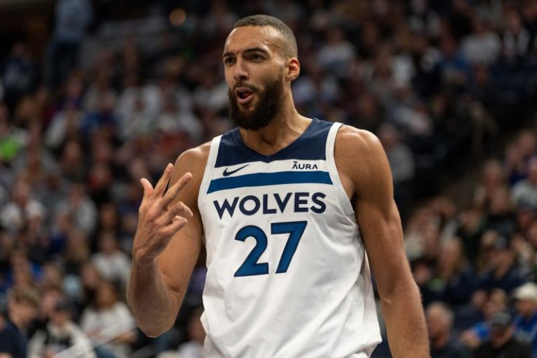 NBA big man wins fourth DPOY award, tying all-time record