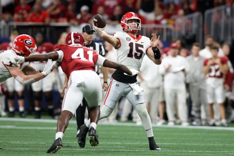 Georgia remains No. 1 in way-too-early Top 25 after spring football