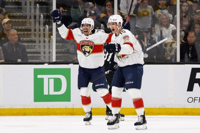 Florida Panthers light up Boston Bruins, take 2-1 series lead