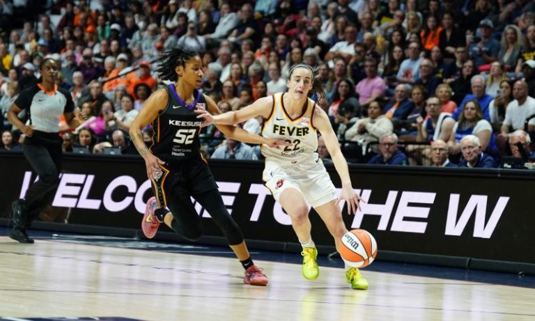 Caitlin Clark has up-and-down performance in WNBA debut: Highlights