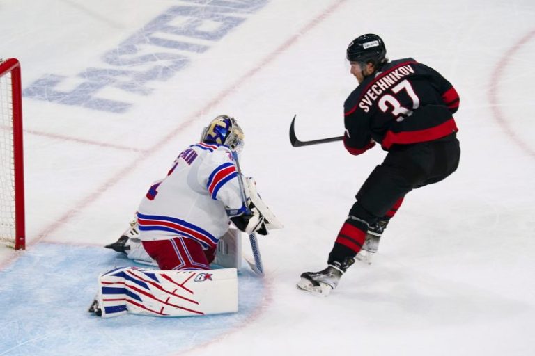 Officials miss broken stick in Hurricanes’ OT-forcing goal vs. Rangers