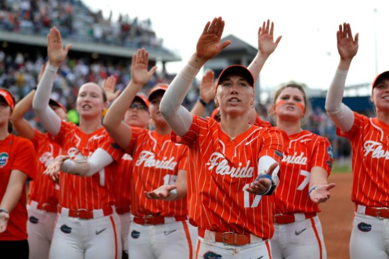 Florida knocks out Alabama, reaches Women’s College World Series semifinals