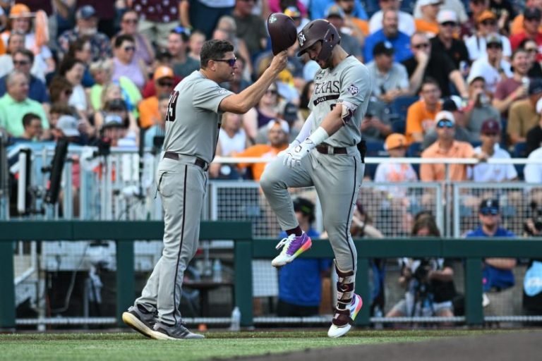 Tennessee-Texas A&M highlights: College World Series goes to Game 3