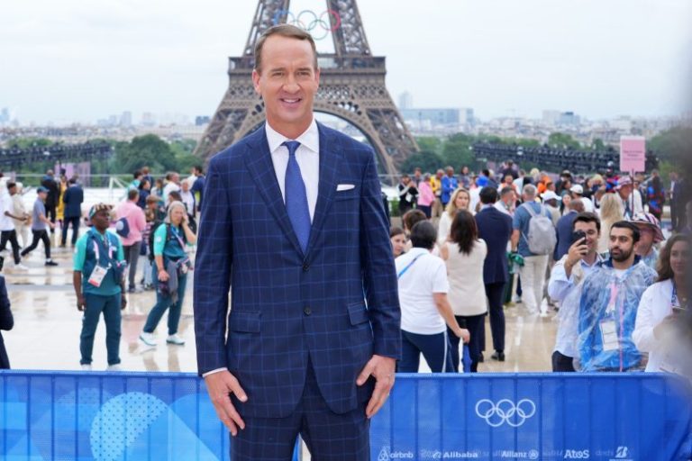 Watch: Peyton Manning shows wristband with notes on Olympic athletes