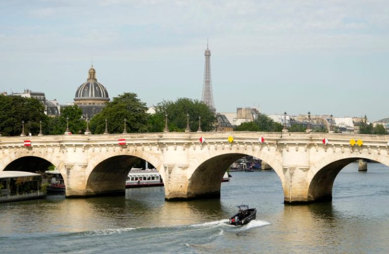 Triathlon swim training canceled for second day over dirty Seine