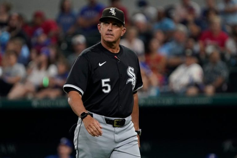 Historically bad MLB team finally fires manager