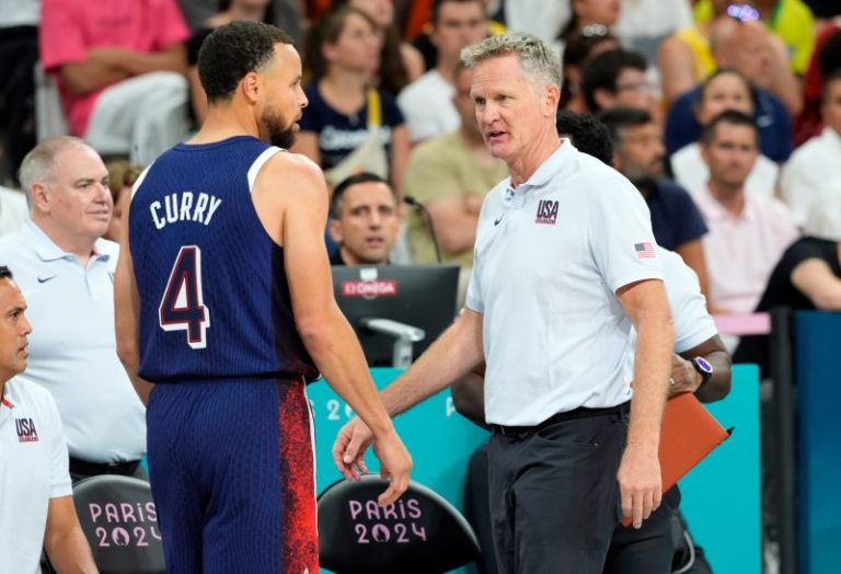 Team USA hoops coaches enjoying Olympic master’s class