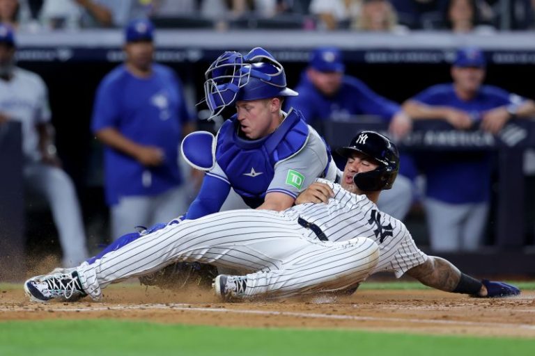 Yankees second baseman benched for lack of hustle