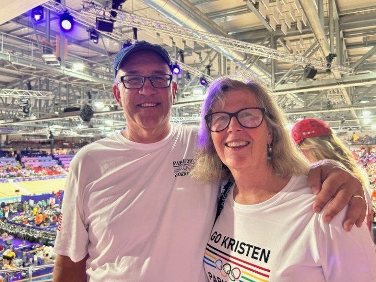 U.S. women advance in team pursuit, Faulkner chasing another gold