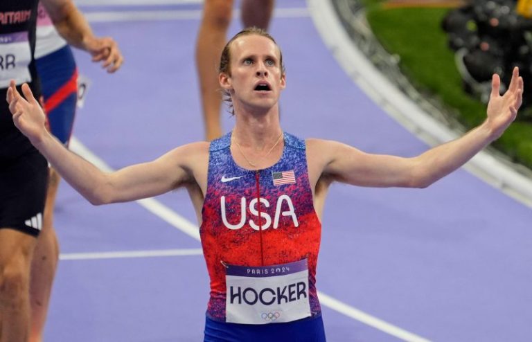 American Cole Hocker shocks world, wins gold in 1,500