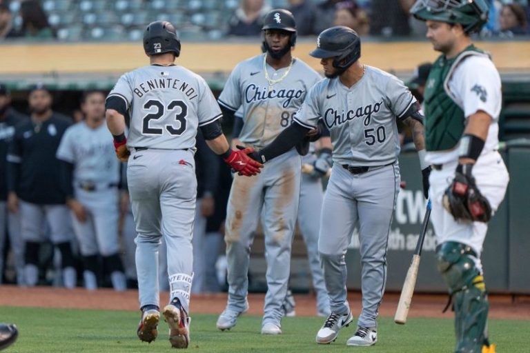 White Sox finally snap losing streak at 21 games