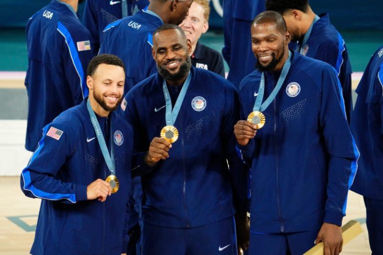 Olympics highlights: USA men’s basketball, USWNT win gold on busy day