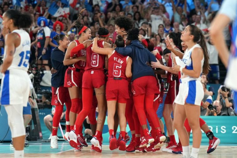 USA vs France highlights: American women win 8th straight Olympic gold