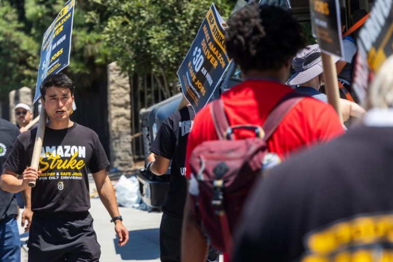 Amazon hikes wages for contract delivery drivers as union pressures grow