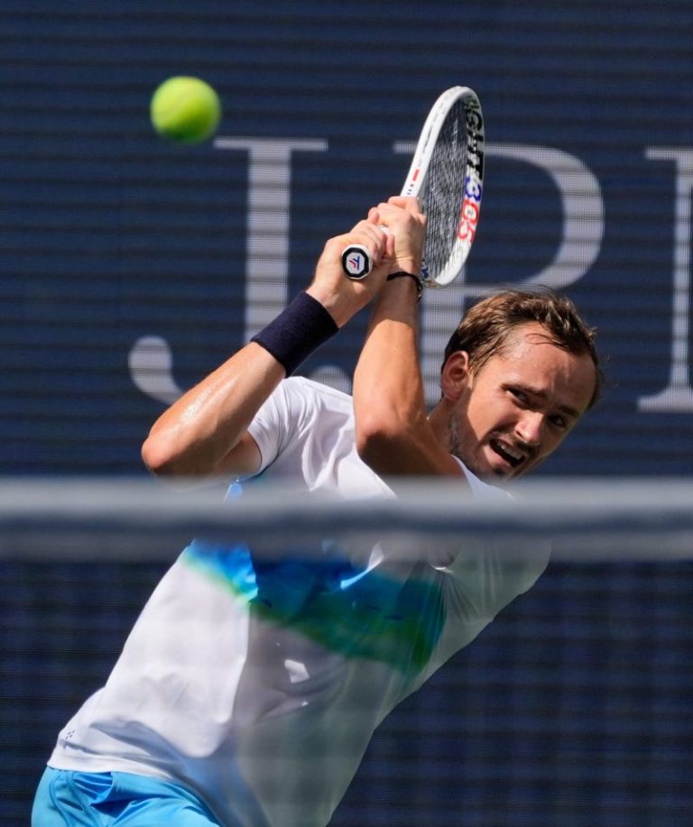 Only two former US Open champions remain in quarterfinal