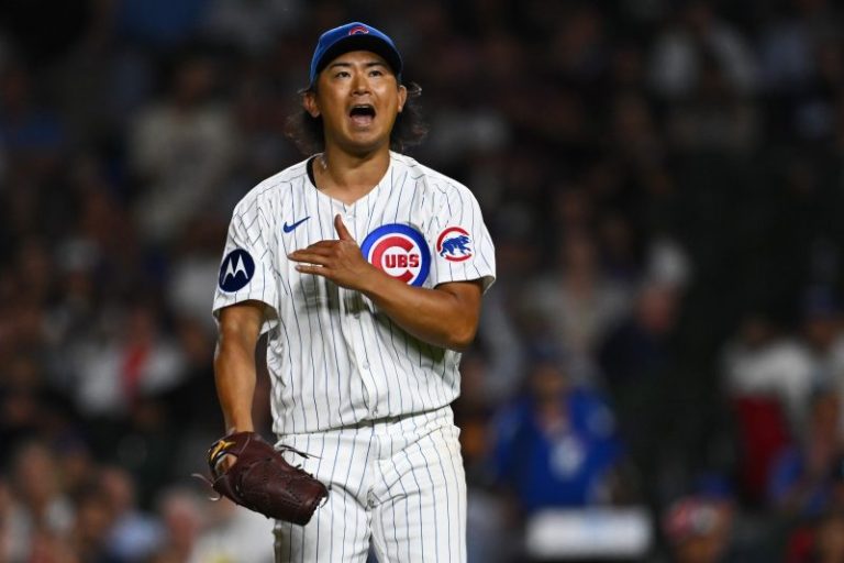 No-hitter! Cubs make history behind starter Imanaga