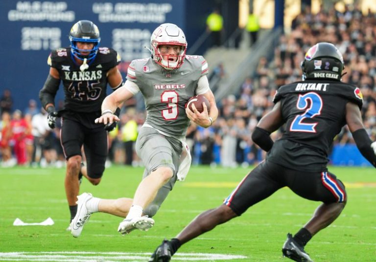 UNLV QB leaving team claiming school broke NIL ‘commitments’