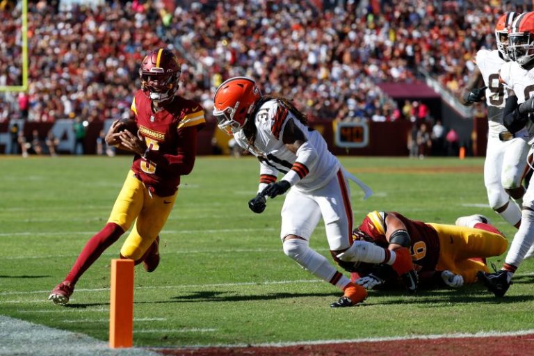 Sizzling NFL rookie QB showcases different part of his game