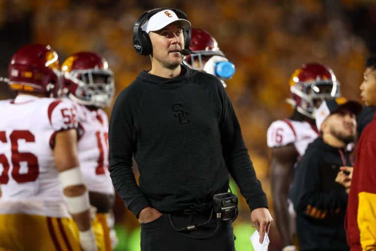 USC’s Lincoln Riley is literally out of answers. Sounds like Jimbo Fisher