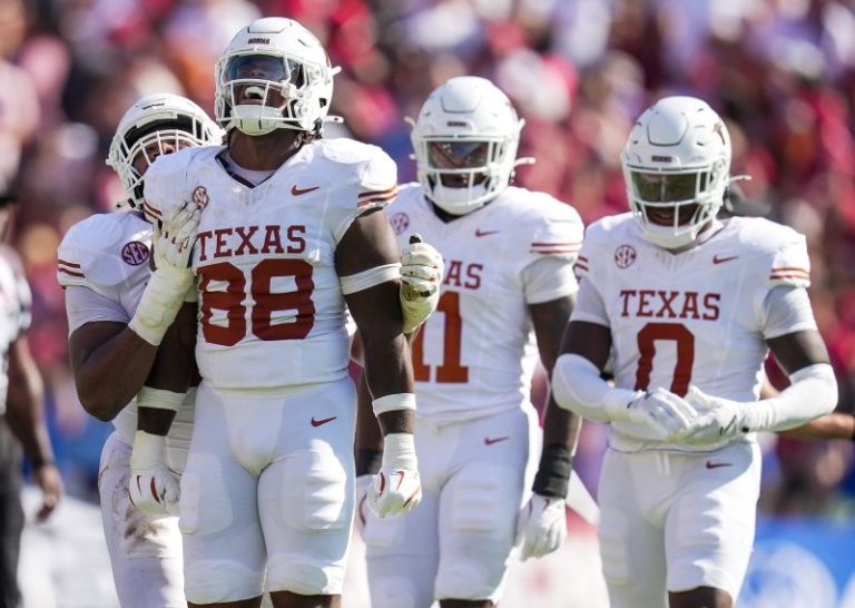 Texas vs Oklahoma score: Updates, highlights from Longhorns’ 34-3 win