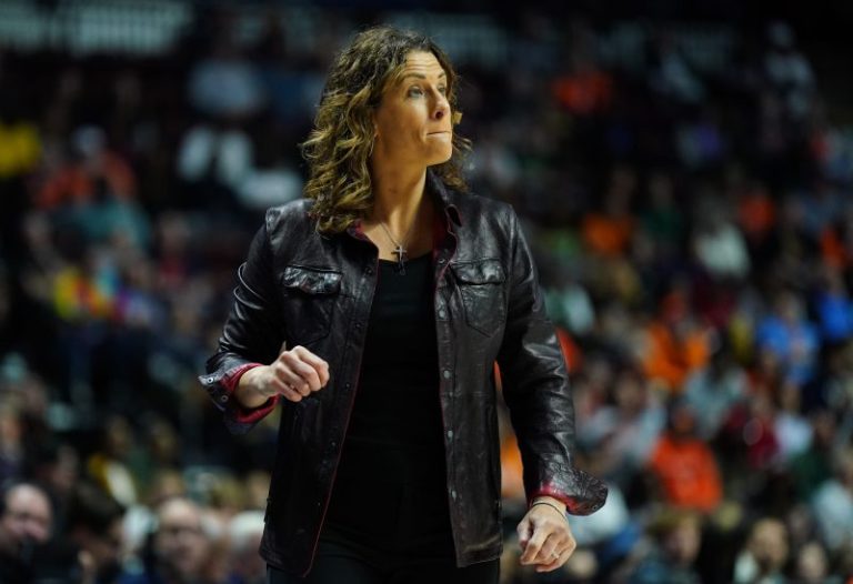 Former Fever coach returning to lead Caitlin Clark & Co.