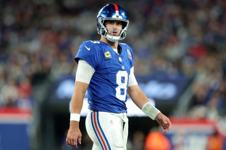Giants owner explains abrupt release of former QB1 Daniel Jones