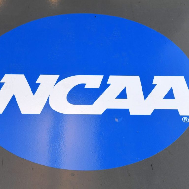 Lawyers for plaintiffs in NCAA settlement seek $525 million in legal fees