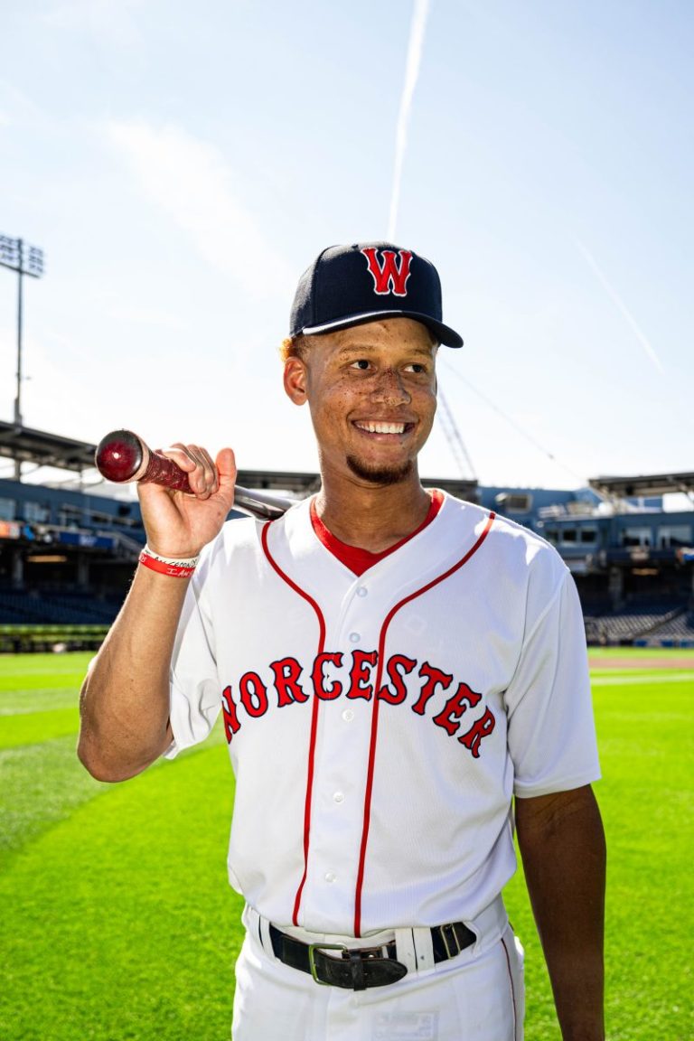 Red Sox top prospect wins Minor League Player of the Year award