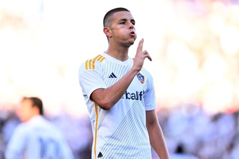 LA Galaxy capture 6th MLS title with win vs. Red Bulls