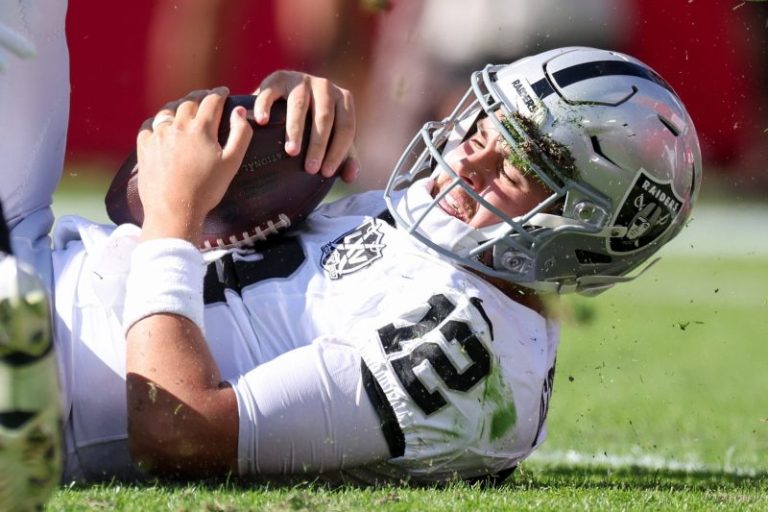Aidan O’Connell injury update: Raiders QB carted off vs Buccaneers